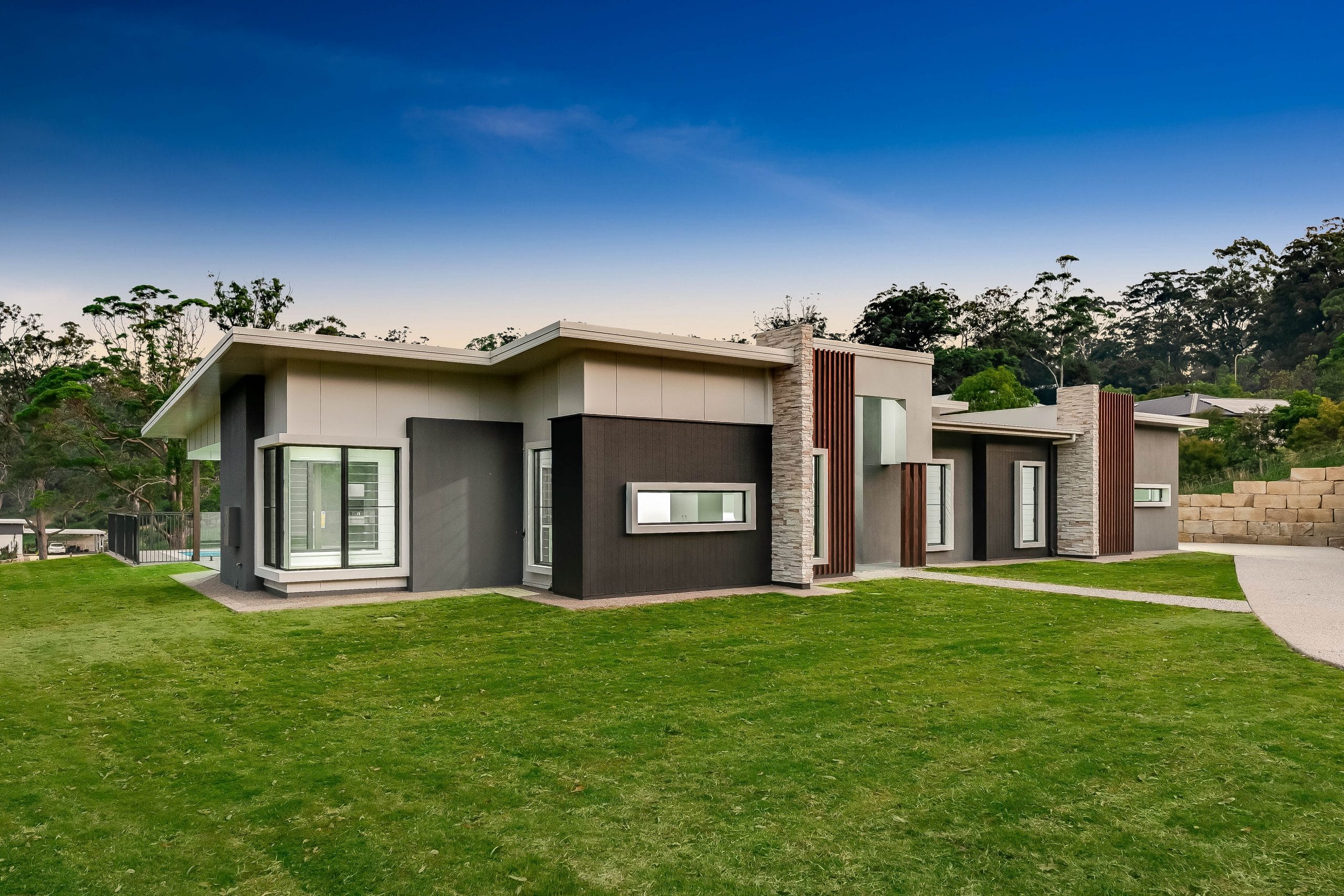 New home with green lawns and neat layouts